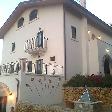 Locanda Dell'Asino D'Oro Villa Sulmona Exterior foto