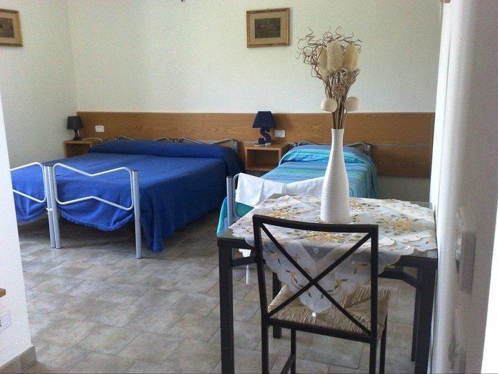 Locanda Dell'Asino D'Oro Villa Sulmona Habitación foto